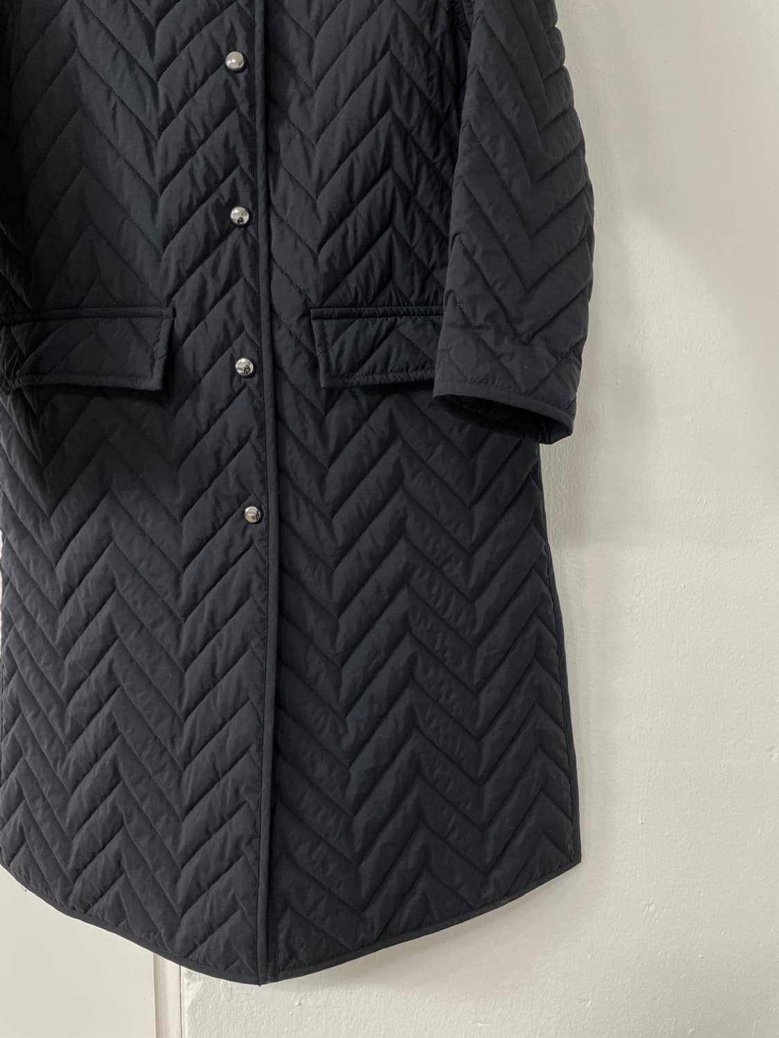 아크네 스튜디오 롱 퀼팅 자켓 상품이미지6