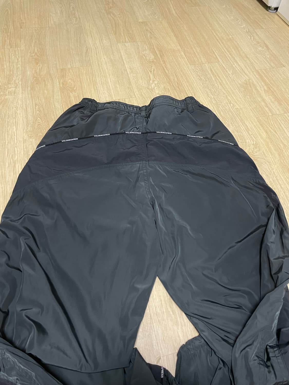 WELLBEING EXPRESS Nylon Track Pants Dark 상품이미지8