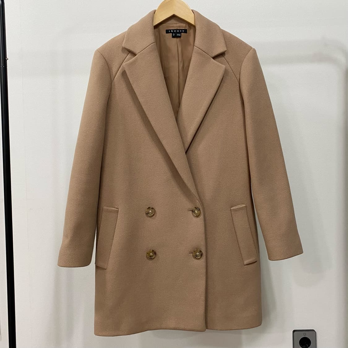 띠어리 버진 울 더블 코트 상품이미지1