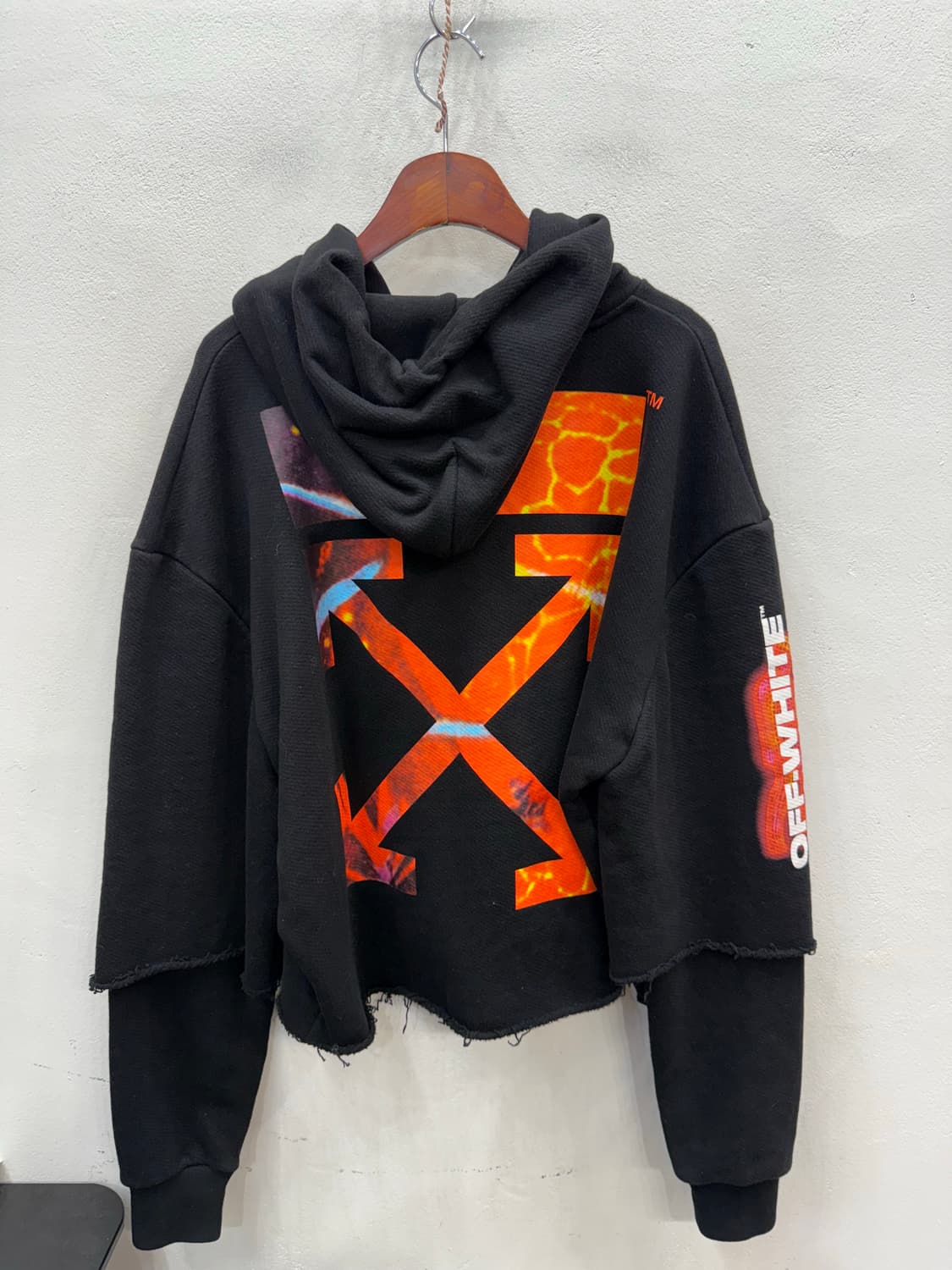 오프화이트 11주년 19SS 핸드 플래닛 레이어드 후드 티 (s size 상품이미지1