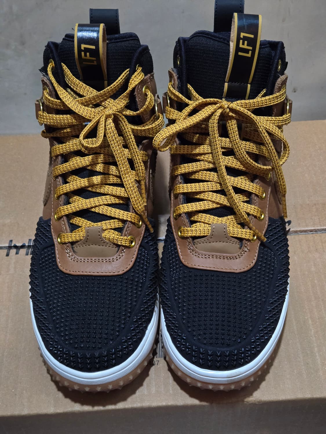 나이키 루나 포스 덕부츠 브리티쉬 탄 상품이미지1