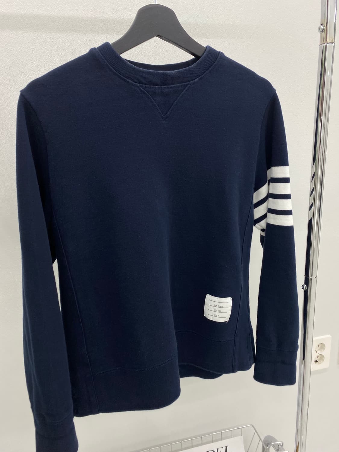 톰브라운 맨투맨  상품이미지1