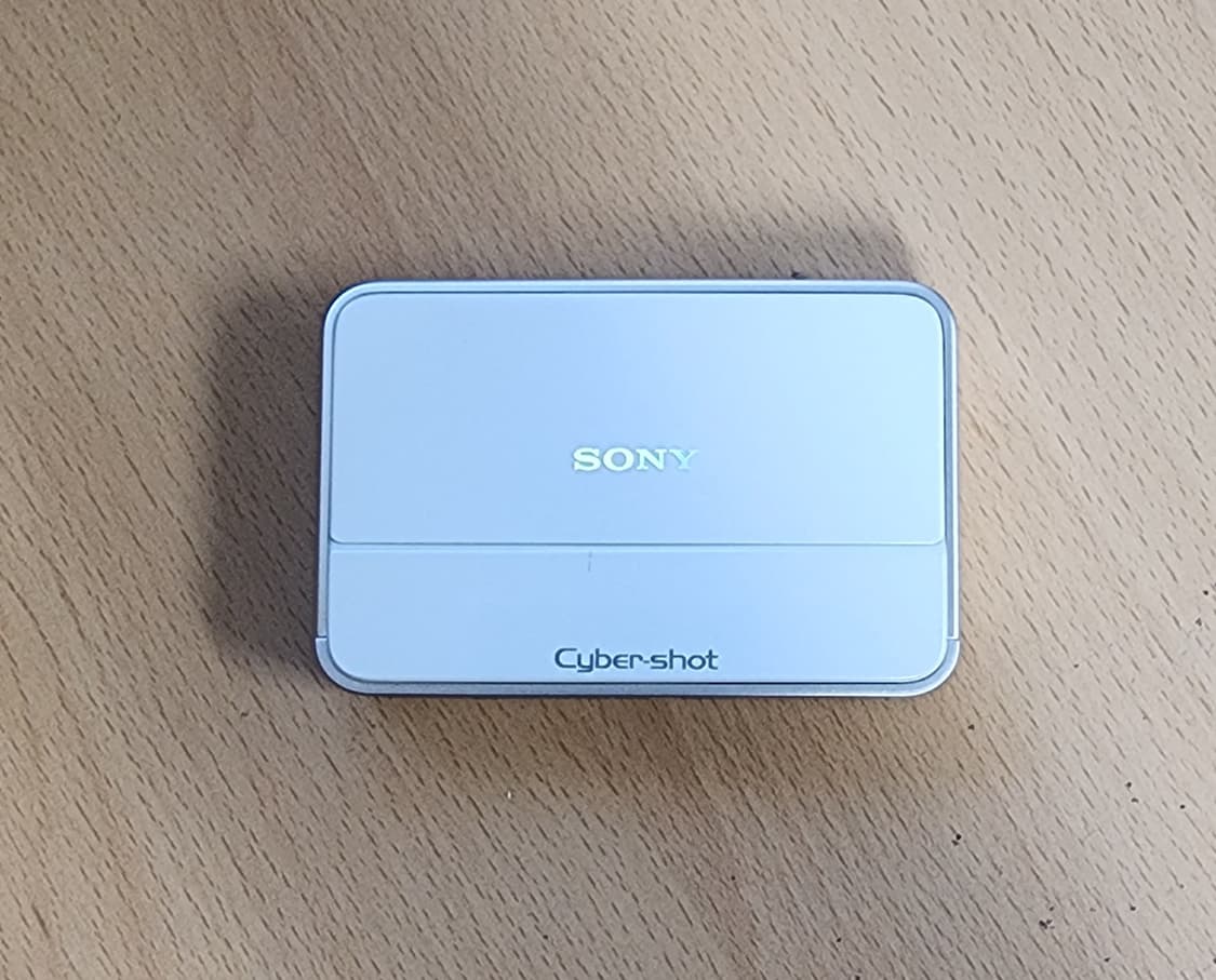 소니 Cyber-Shot DSC-T2 디지털 카메라 판매합니다. 상품이미지2