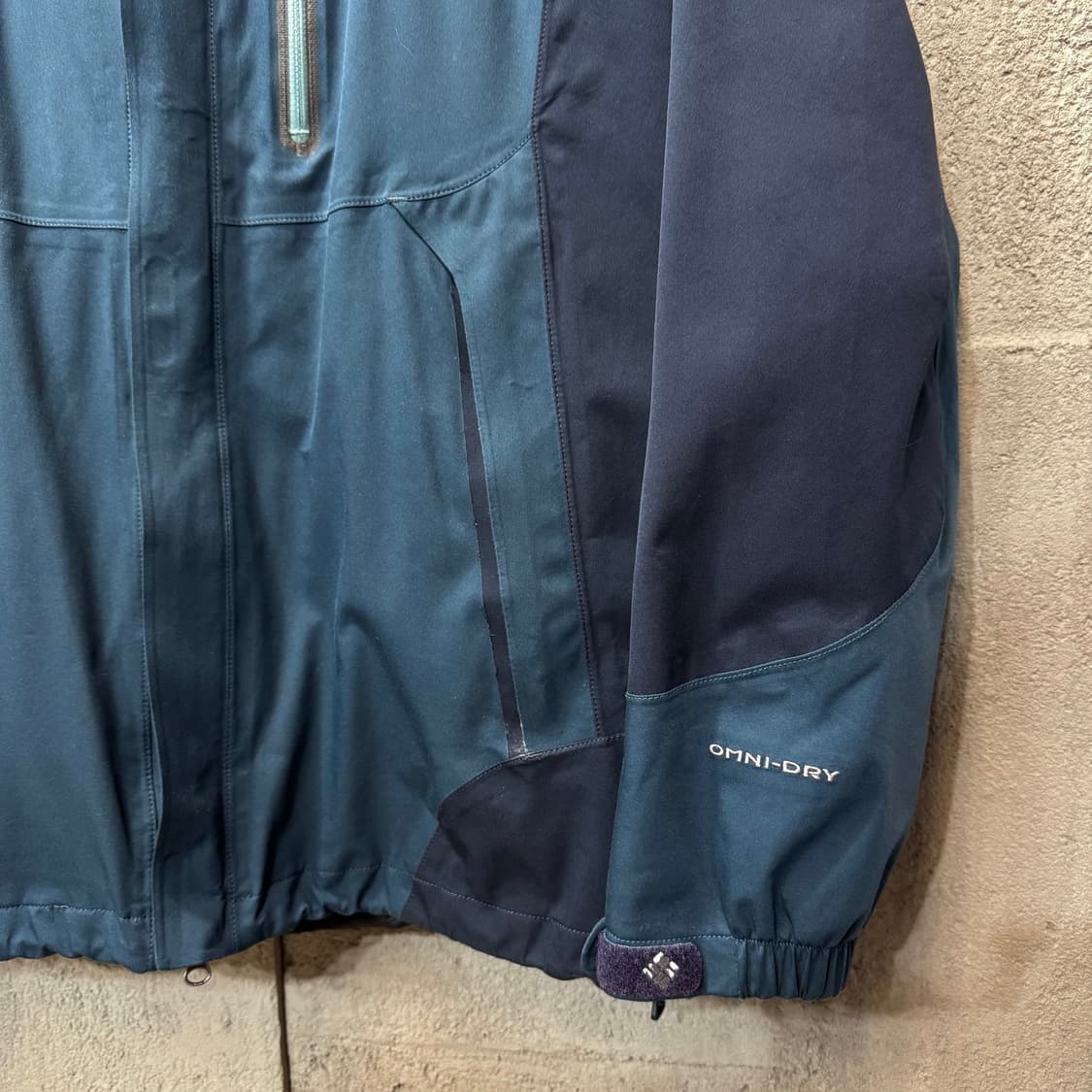 컬럼비아 티타늄 옴니드라이 워터프루프 아웃도어 자켓 (L)   상품이미지3