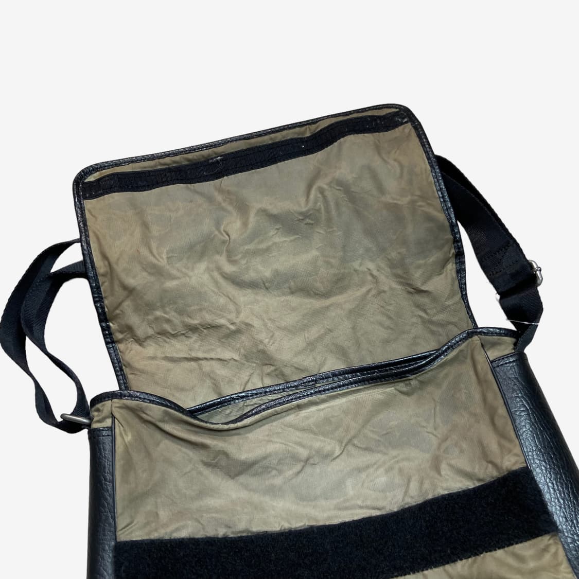 디젤 크로스백 상품이미지4