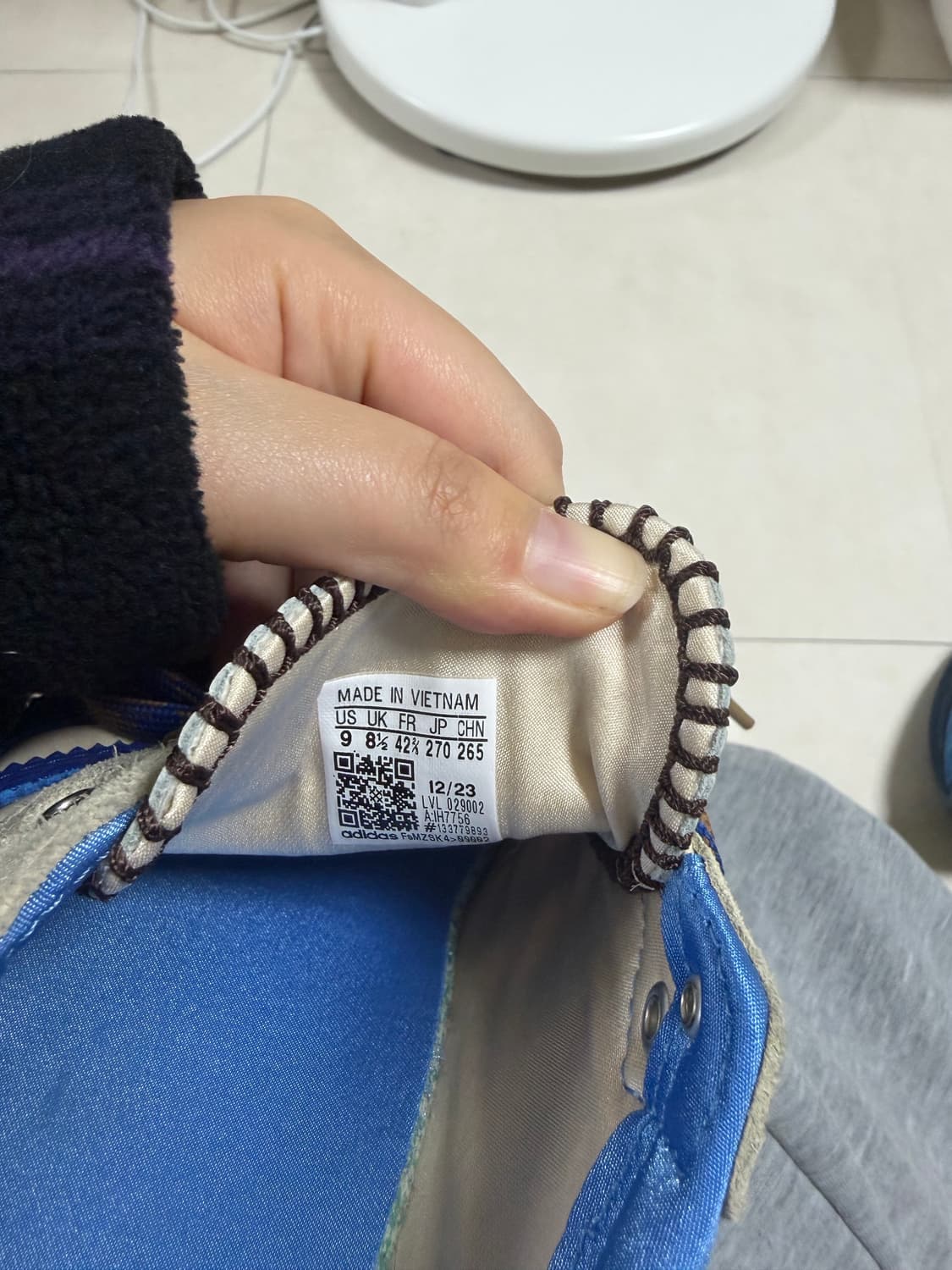 아디다스 x 웨일스 보너 삼바 윈더 클레이 로얄 블루 상품이미지6