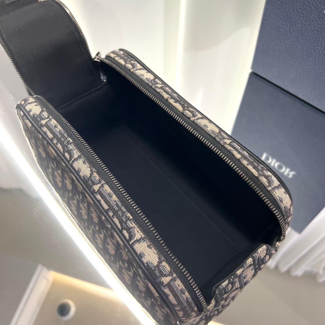 디올 오블리크 토일레트리 돕키트 파우치 상품이미지7