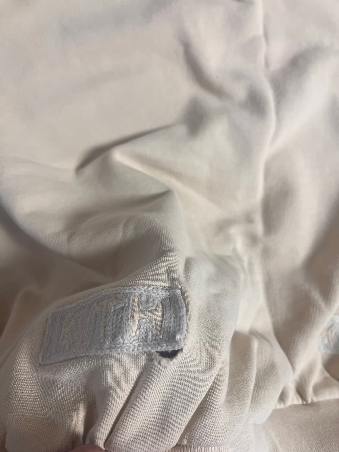 오프화이트 맨투맨 상품이미지5