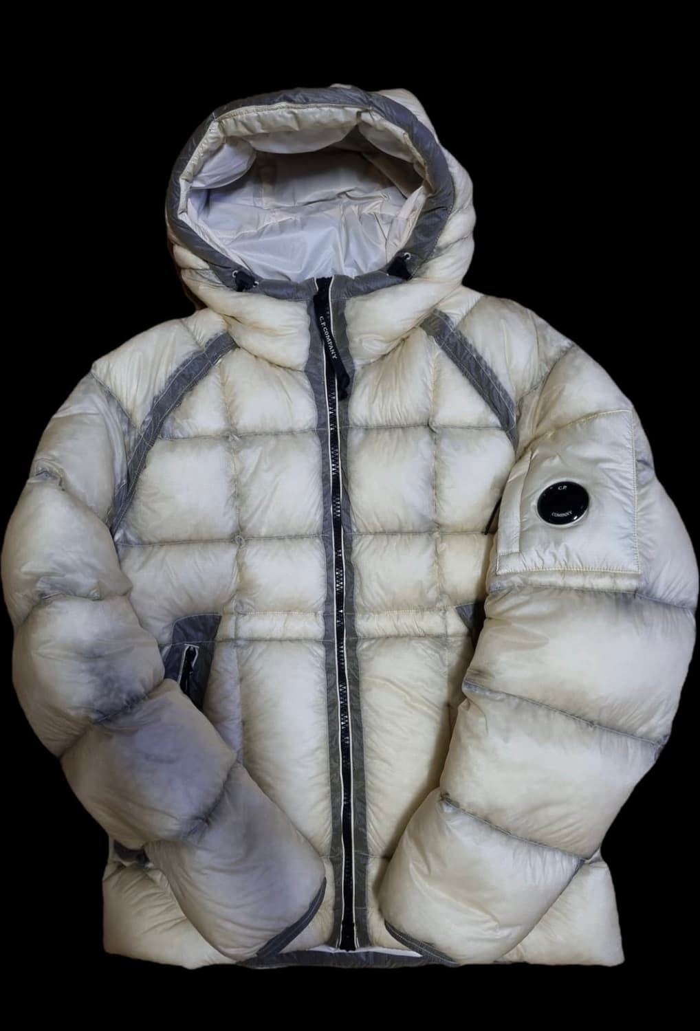 Cp컴퍼니 dd쉘 피스타치오 m 사이즈 판매 상품이미지1