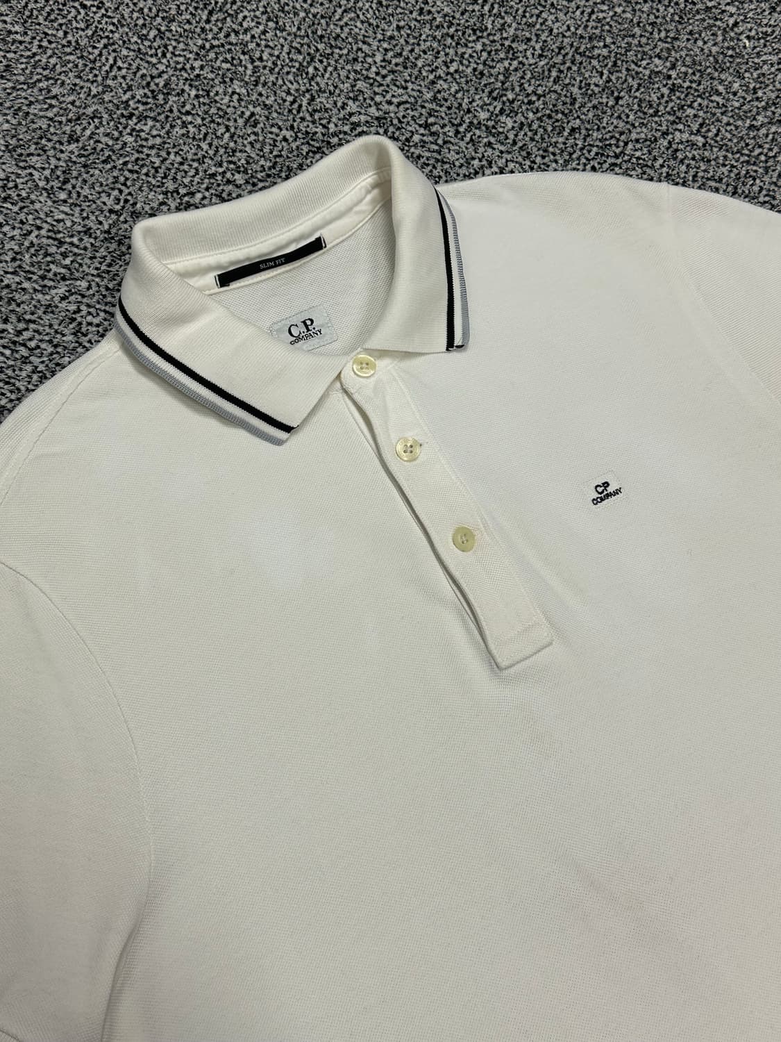 CP컴퍼니 반팔 카라티 상품이미지2