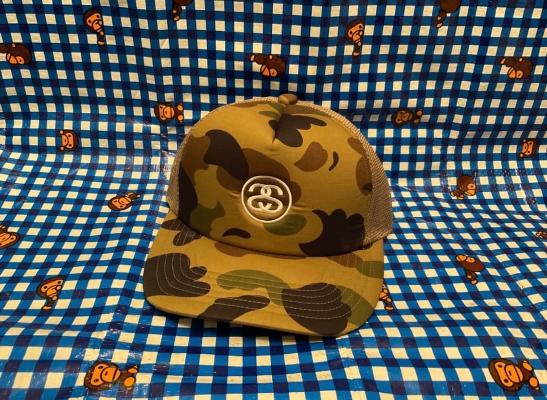 스투시x베이프 30주년 카모 트러커캡 상품이미지1