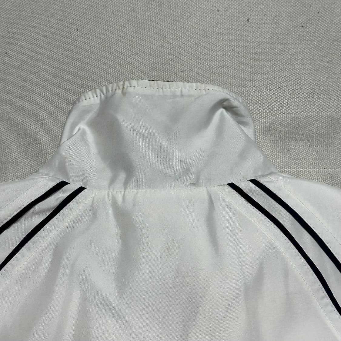 95 아디다스 첼시 화이트 블랙 파이핑 바람막이 상품이미지9