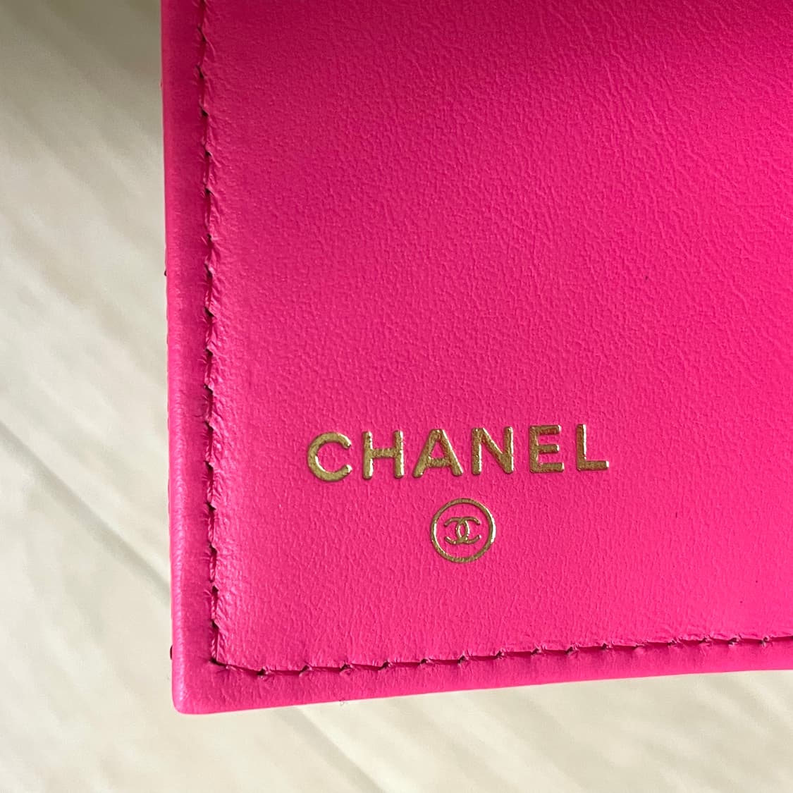 샤넬 클래식 캐비어 3단지갑 푸시아핑크 내장칩 새제품 상품이미지8