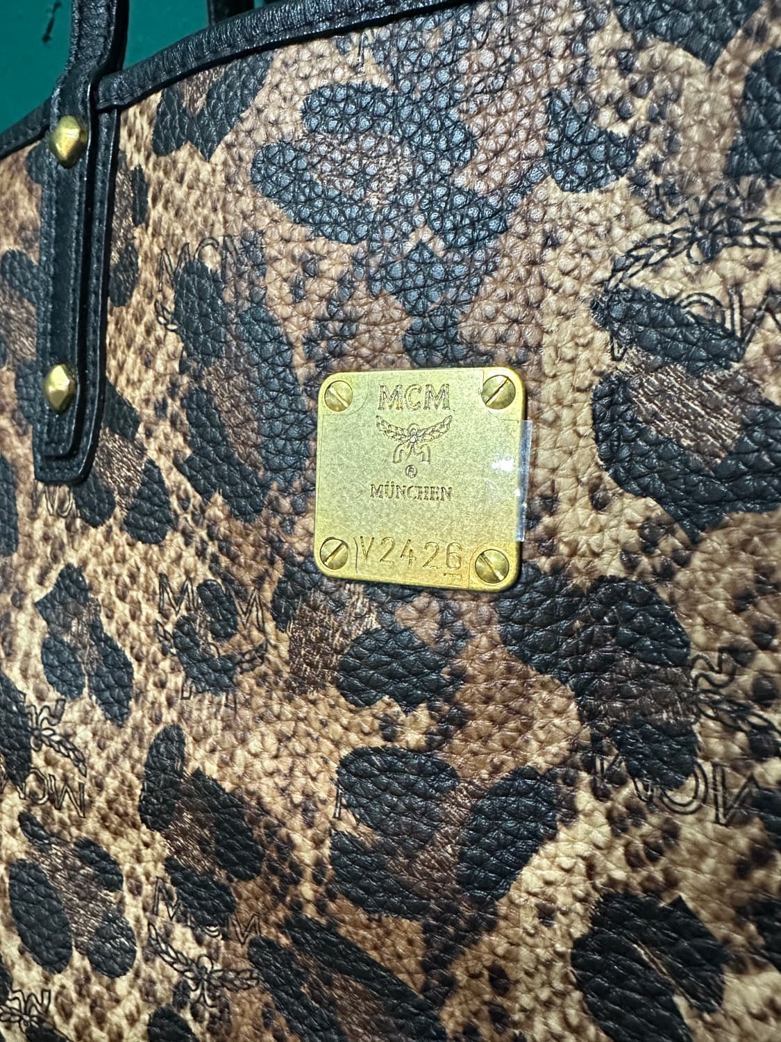 mcm 레오파드 패턴 쇼퍼백 상품이미지4