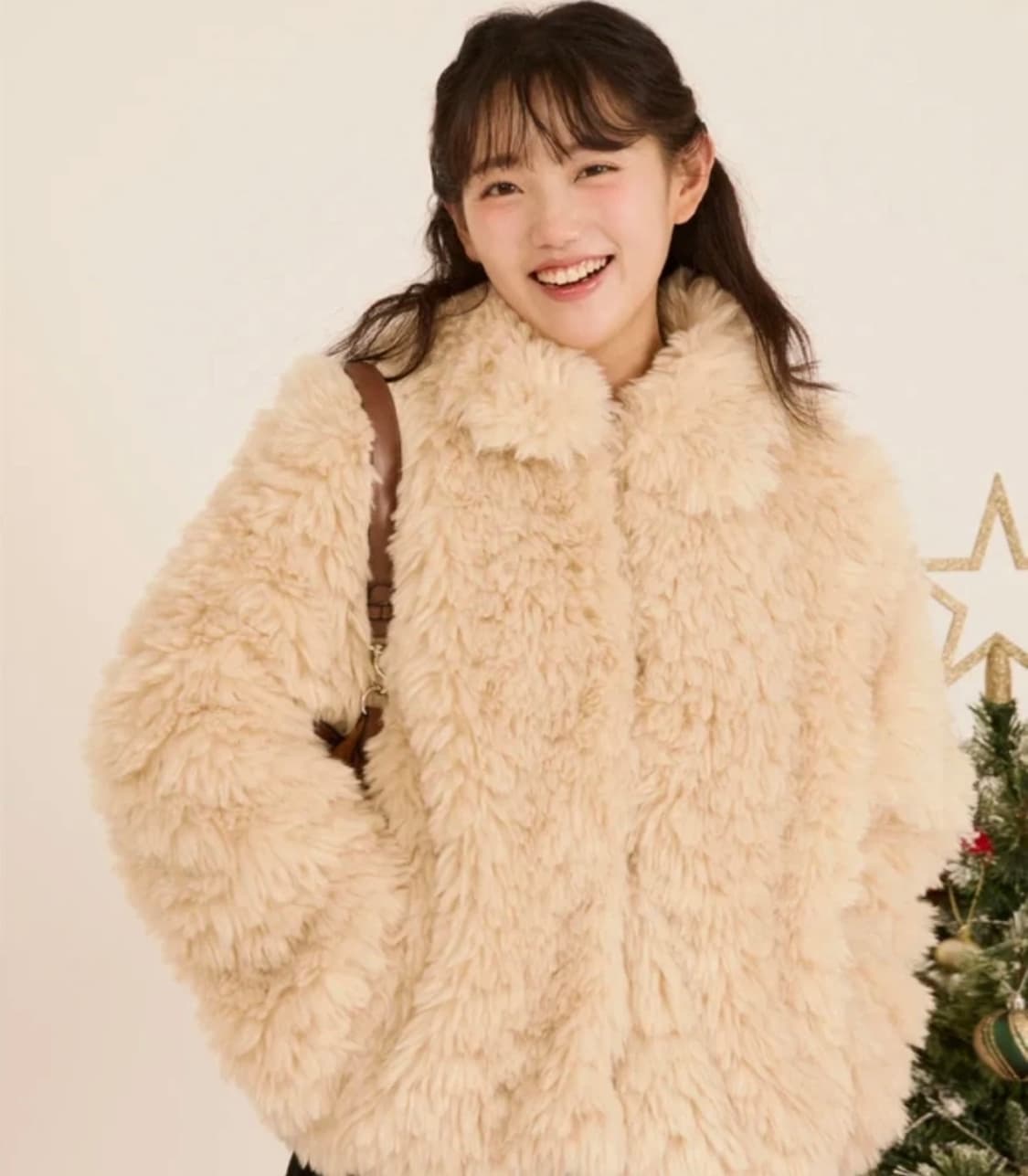 베티붑 플러피 카라 퍼자켓 아이보리 상품이미지2