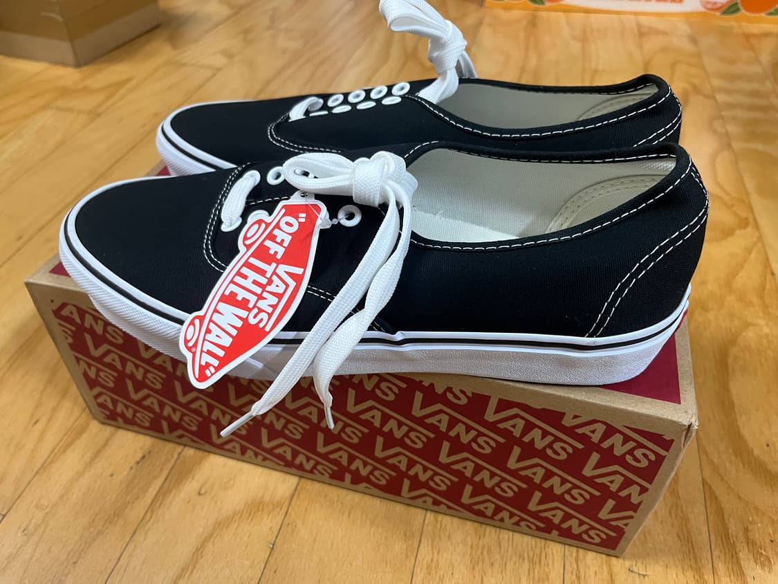 (새상품) 반스 어센틱 블랙 화이트 270 상품이미지5