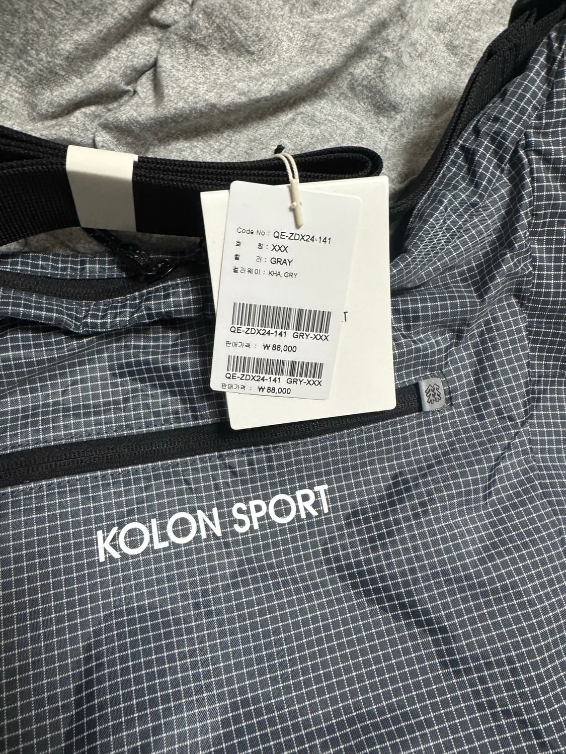 코오롱 스포츠 가방 그레이 체크 상품이미지1