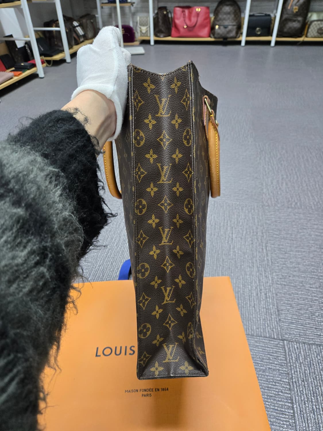 [특가][정품] 루이비통 삭플라 토트백 상품이미지4