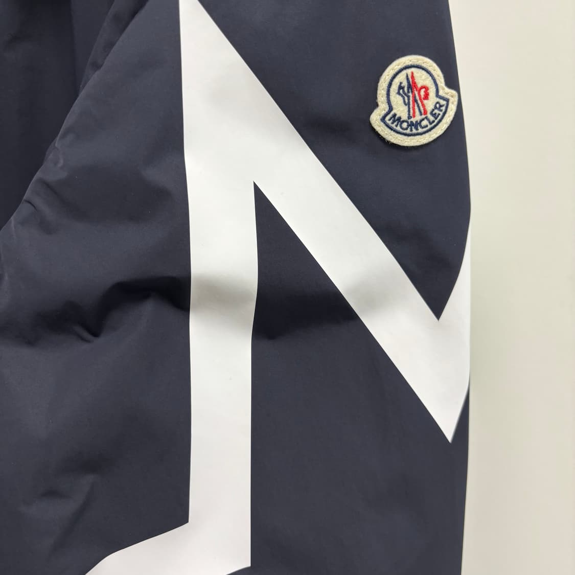 [6]몽클레어 페투크 후드 바람막이 상품이미지2