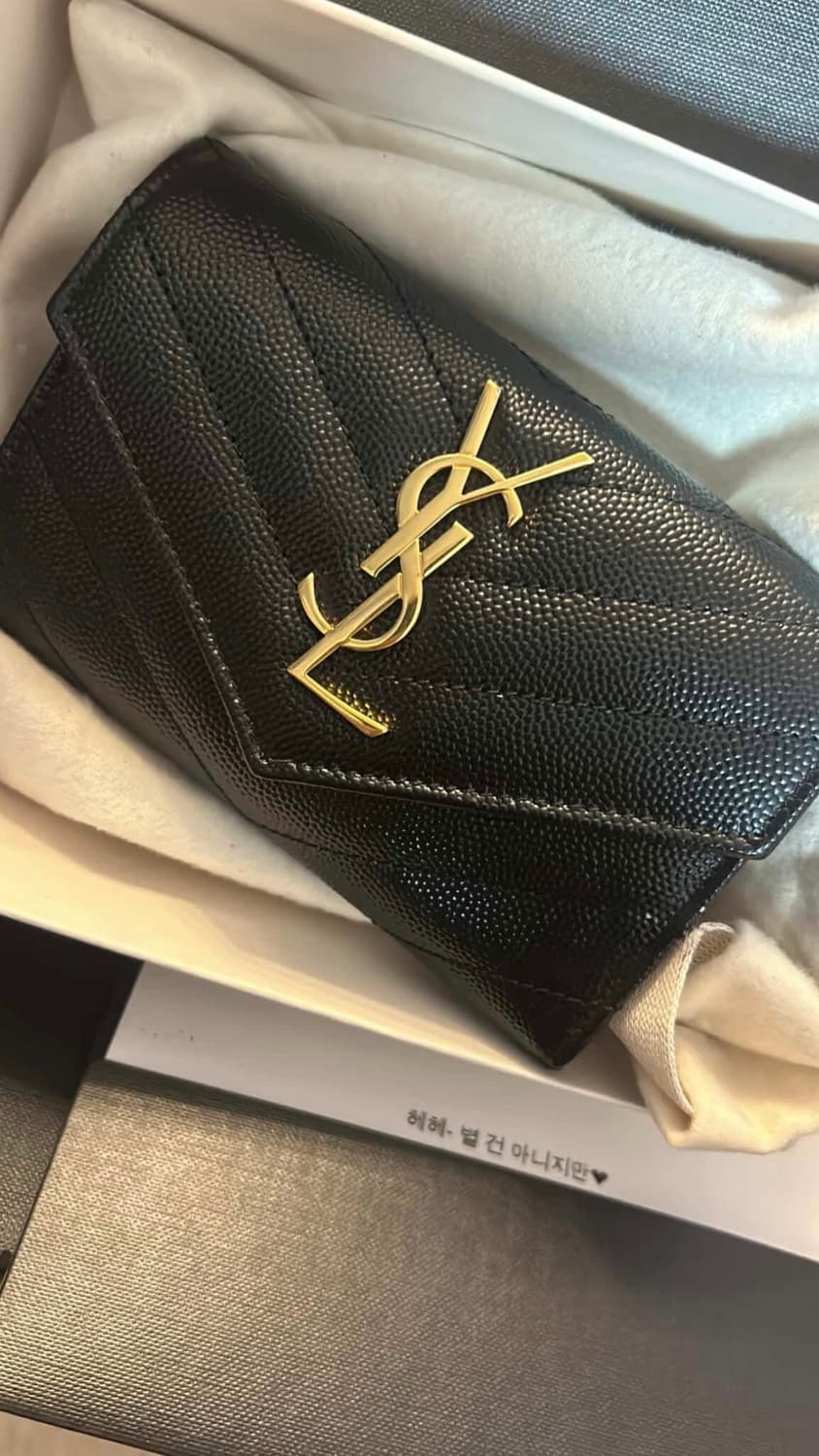 생로랑 모노그램 여성 반지갑 새제품 상품이미지1