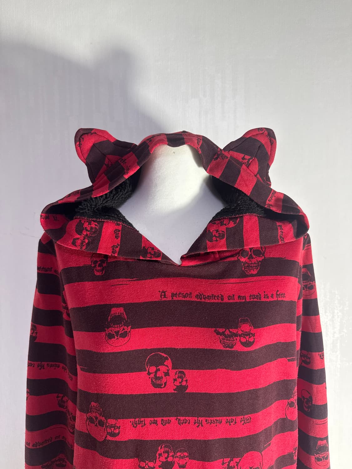 Dig deep 캣 이어 레터링 스컬 후드티 y2k punk 펑크 상품이미지4