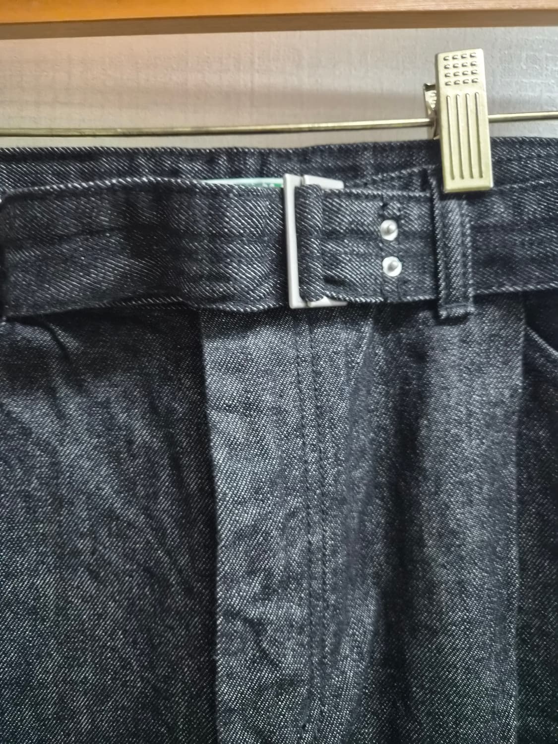 L) SATUR 새터 카이엔 벨티드 블랙 데님 팝니다 상품이미지3