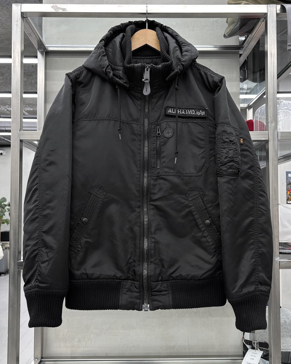 알파인더스트리 00s 후디 플라이트 봄버 자켓 블랙 상품이미지1