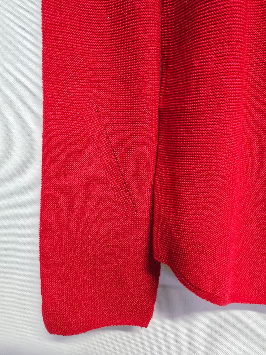 발렌시아 홀가먼트 빨간색 니트66 상품이미지7