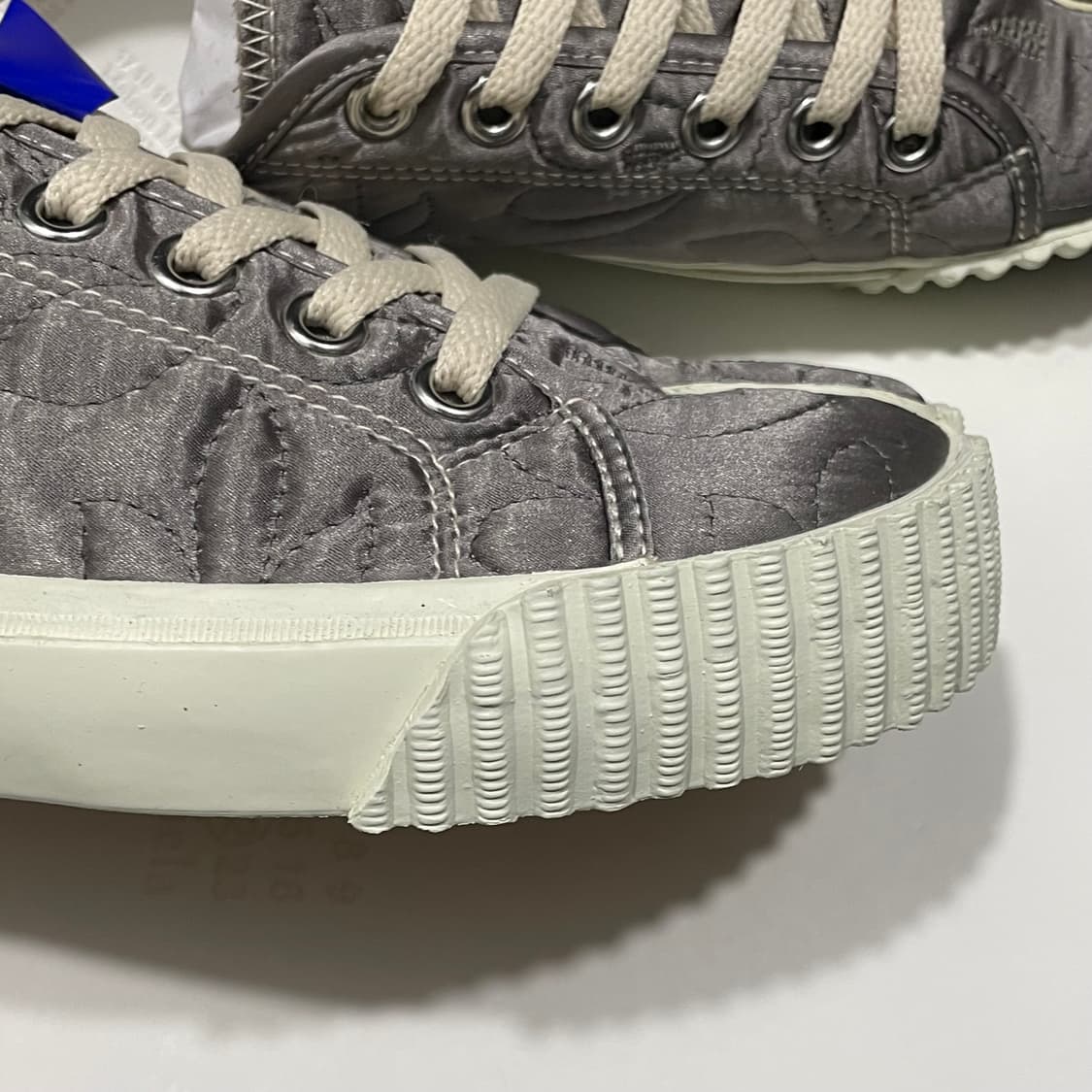 메종 마르지엘라/ 퀼티드 타비 스니커즈/ 42 상품이미지3