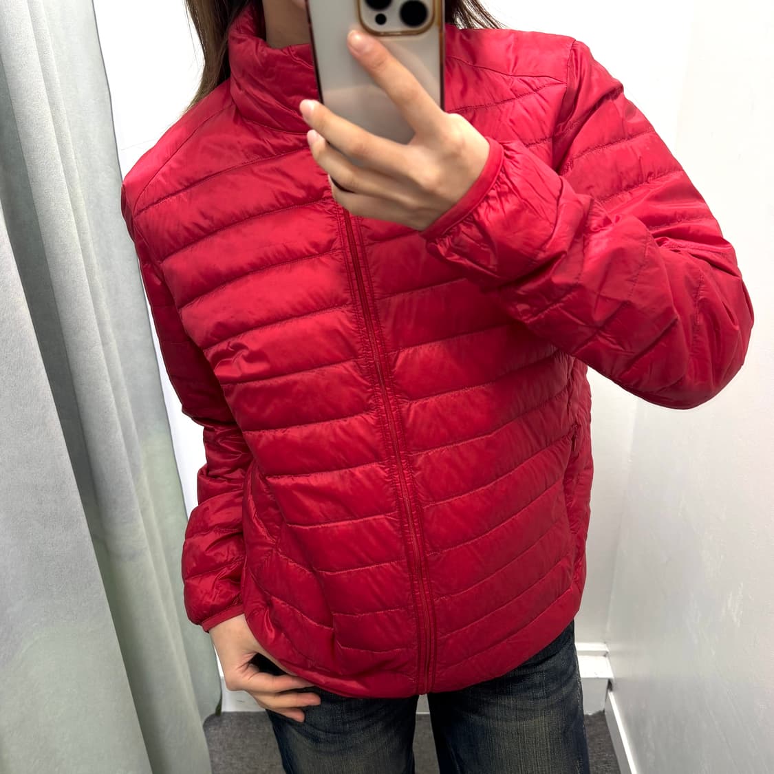 유니클로 레드 경량패딩 상품이미지1
