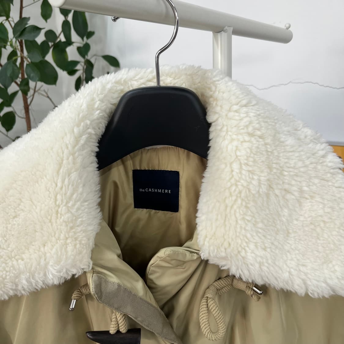 더캐시미어 구스다운 패딩점퍼 82 상품이미지3