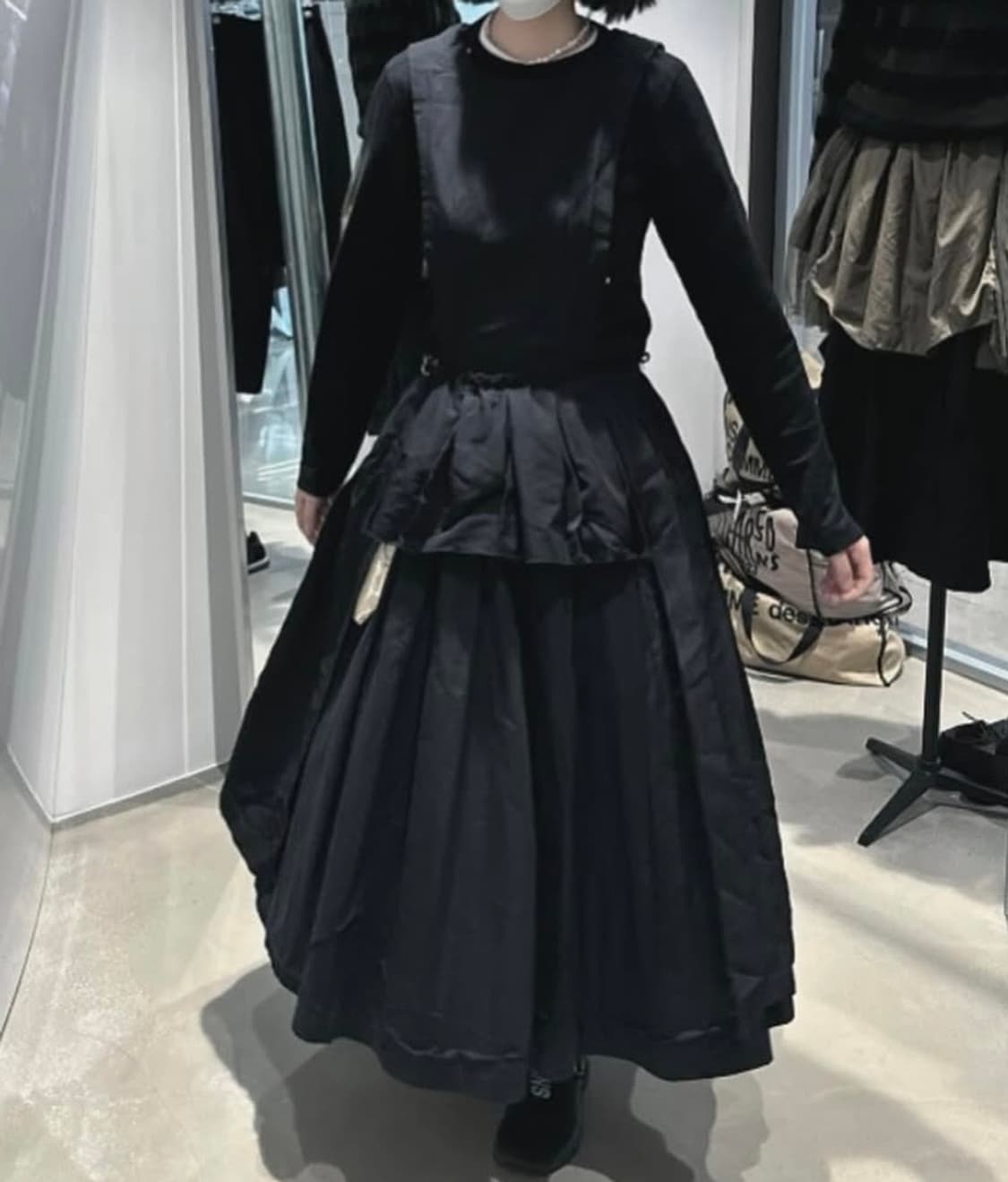 (네고가능)꼼데가르송 블랙 24ss 컷 아웃 원피스 (블랙 s) 상품이미지4