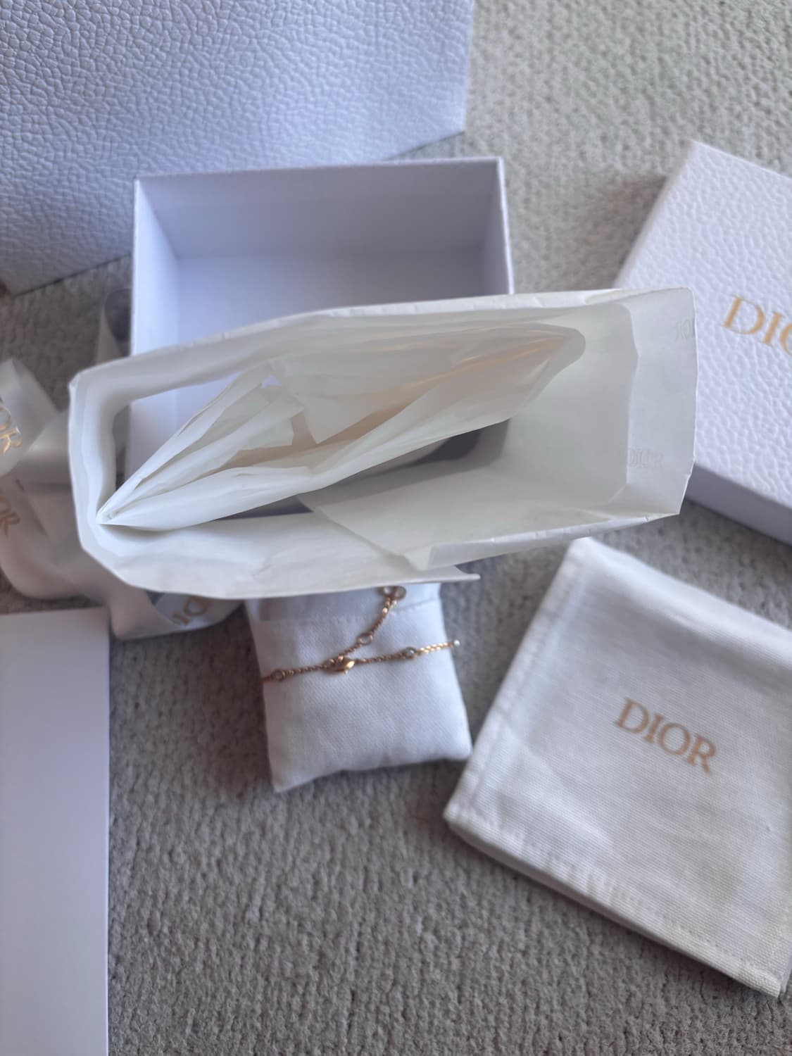 디올 클레어디룬 팔찌[풀박.선물용]  상품이미지6