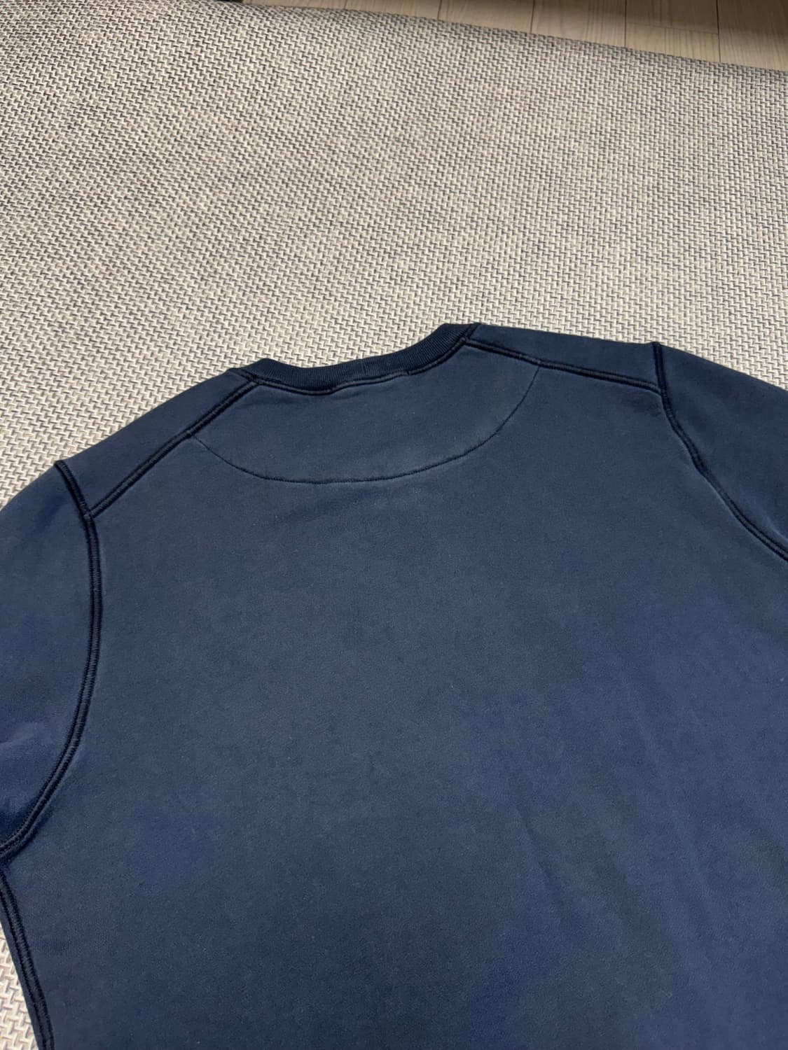 22ss 스톤 아일랜드 맨투맨 상품이미지7