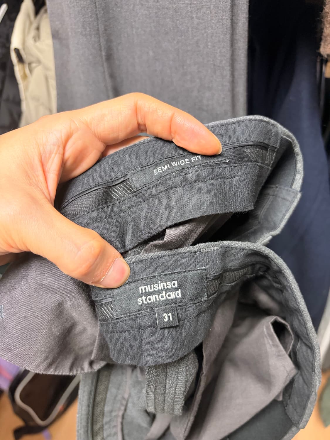 무신사 스탠다드 세미와이드 슬랙스 31 상품이미지2