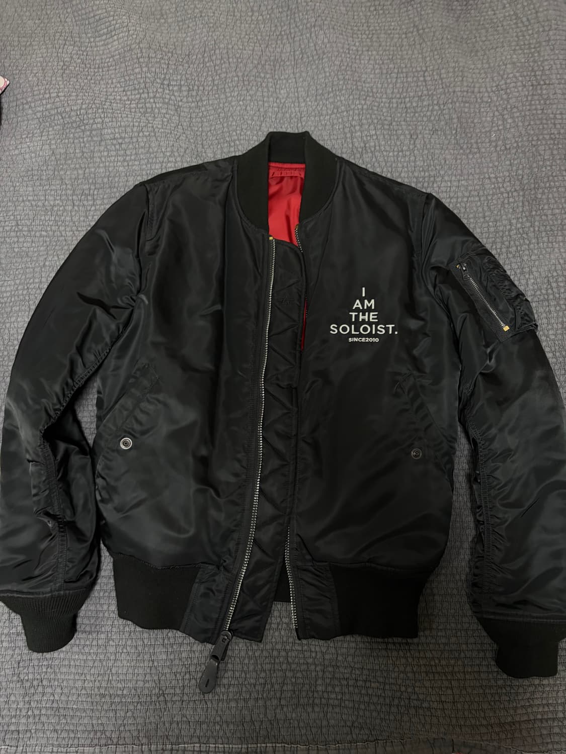 솔로이스트 알파 봄버 자켓 상품이미지1