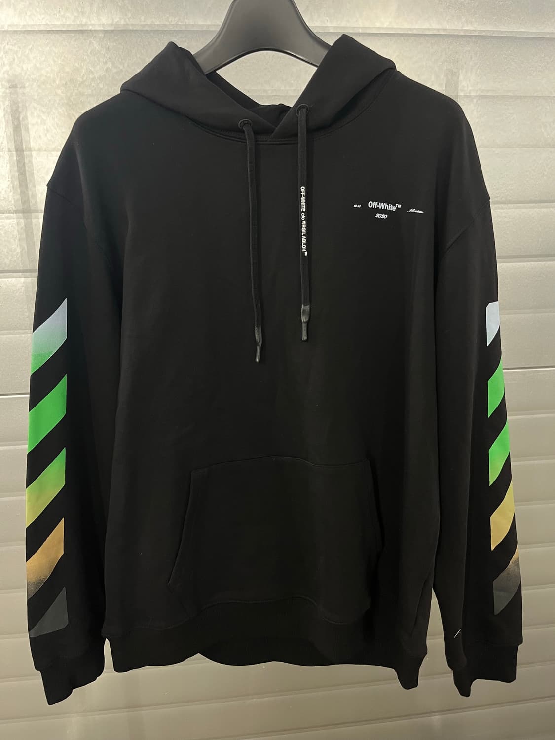 오프화이트 맨투맨 상품이미지2