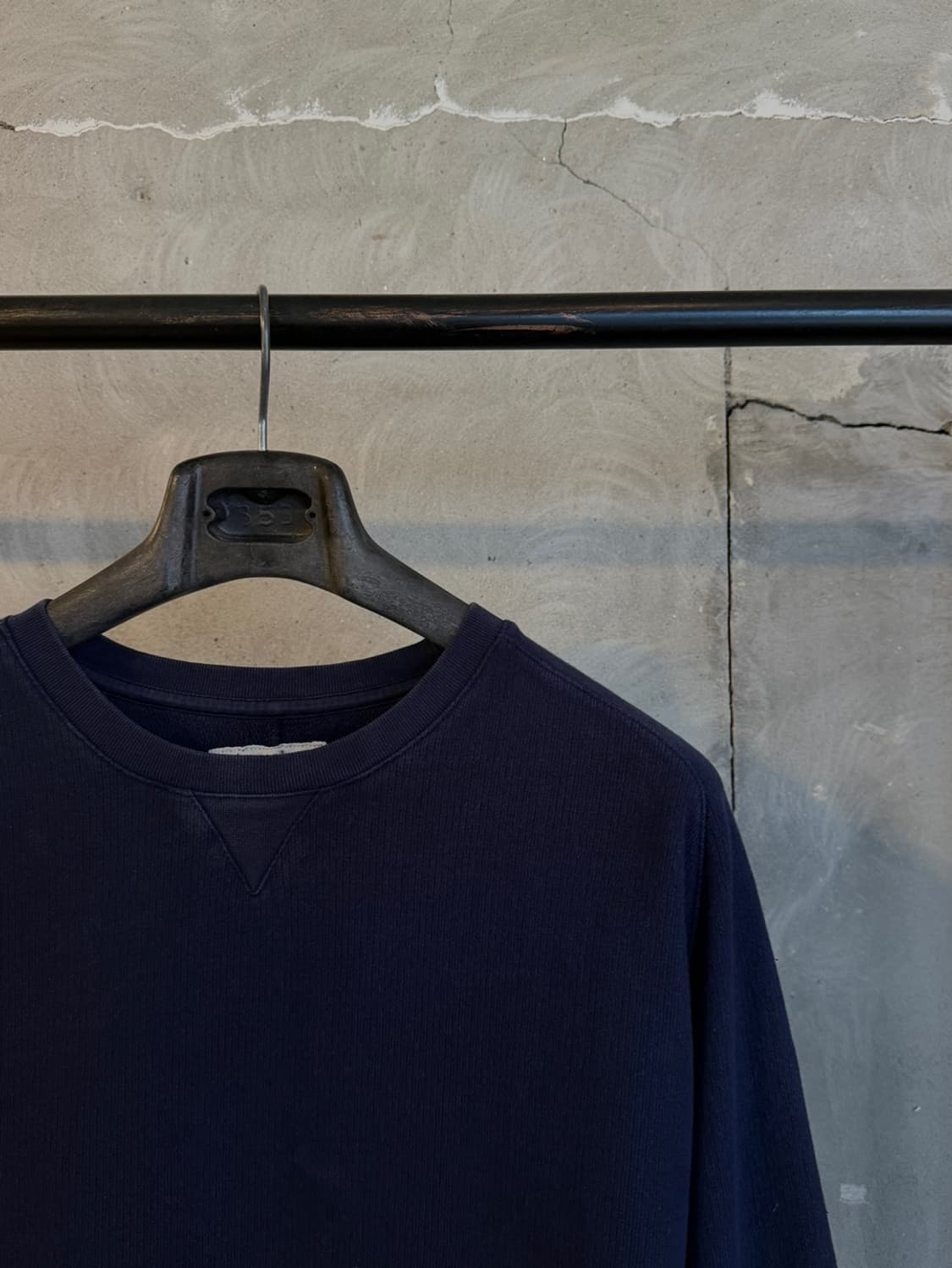 유니버셜 웍스 맨투맨 100 상품이미지4