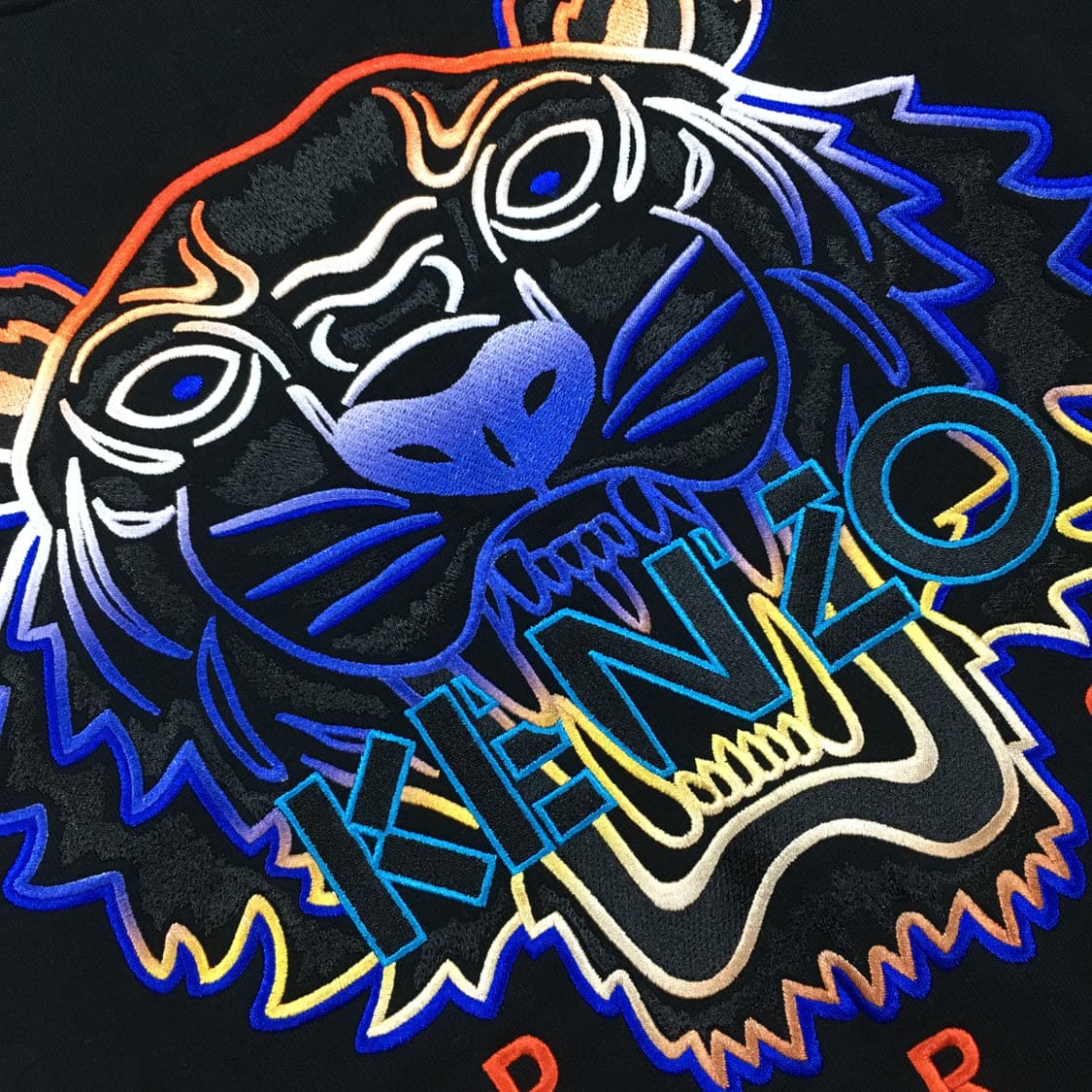 투티/A10 KENZO PARIS 호랑이 자수 맨투맨 블랙 빈티지 상품이미지3