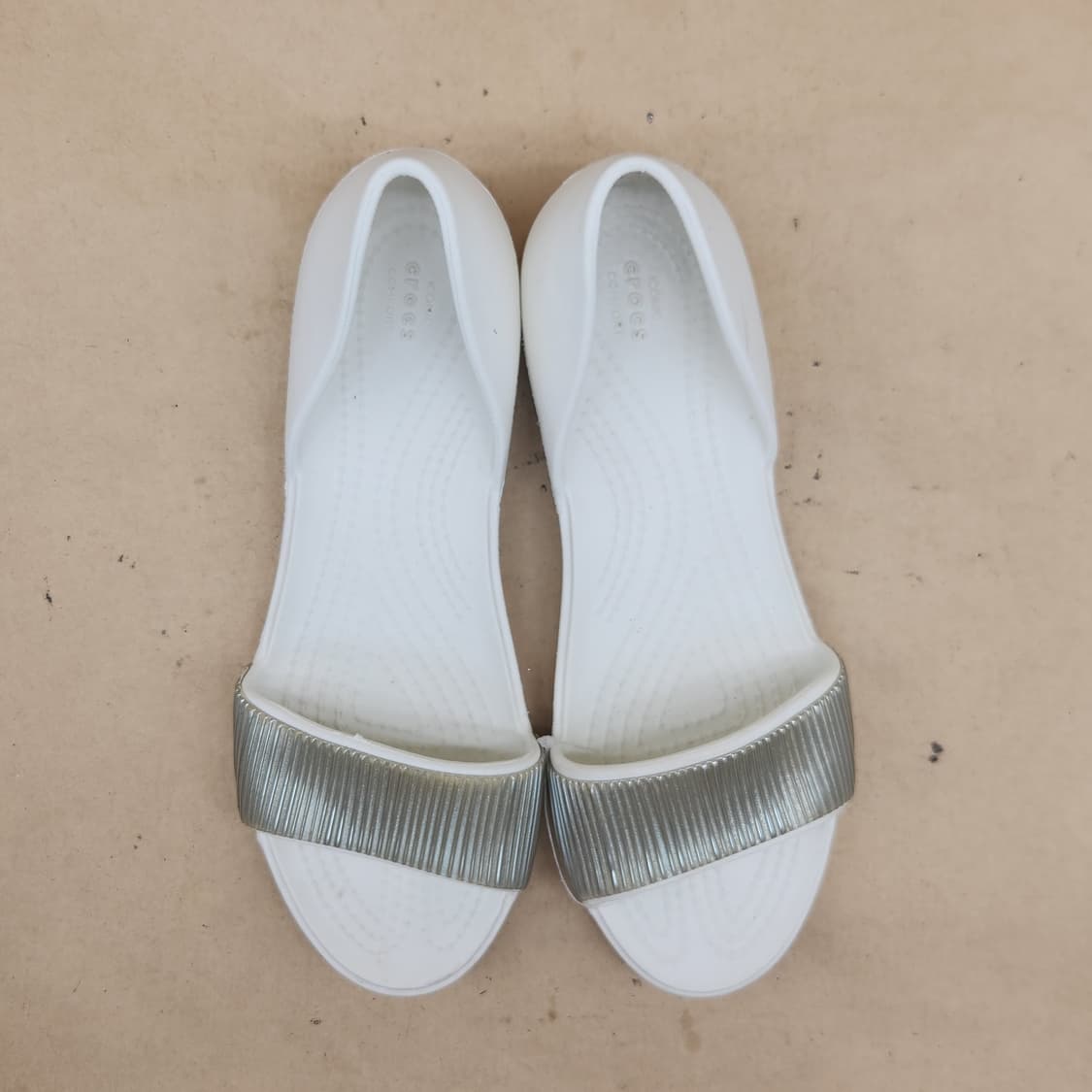 크록스 리나 여성샌들w6 230 상품이미지2