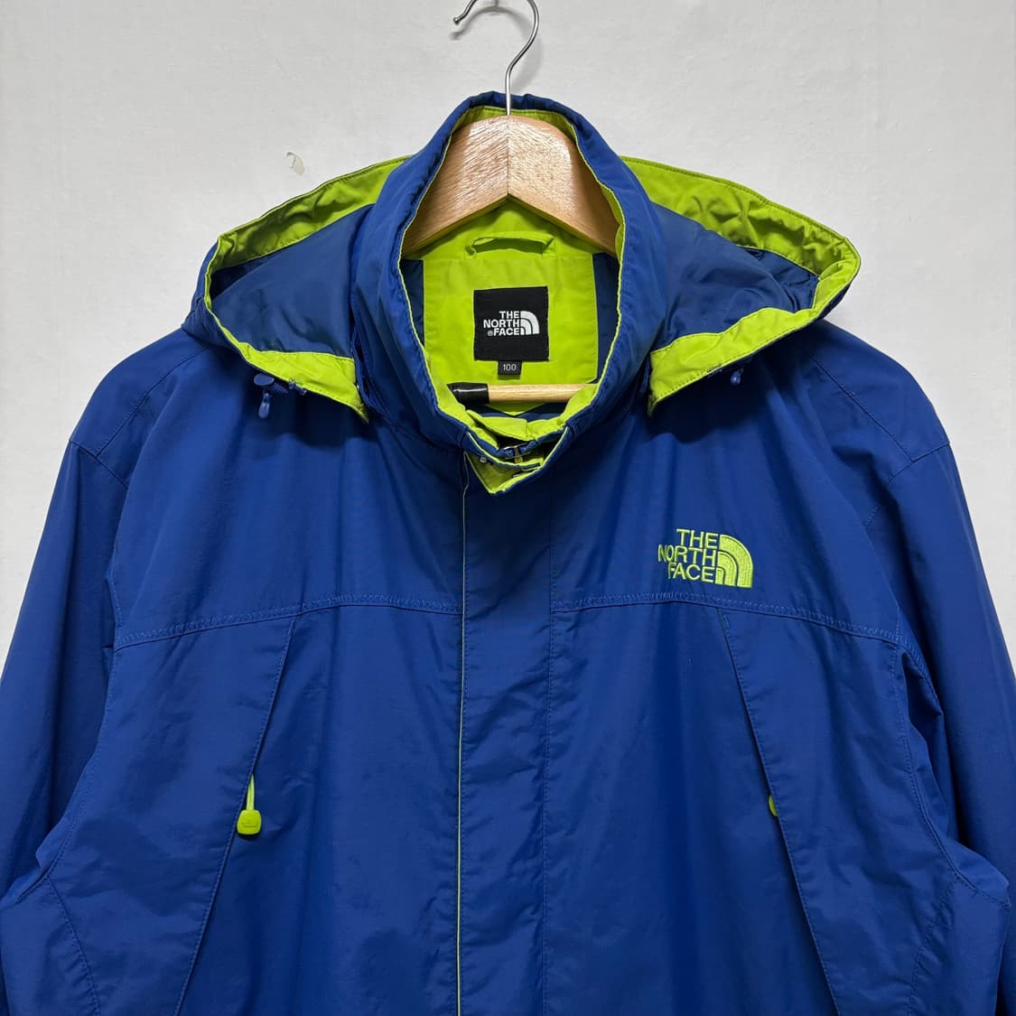 노스페이스 블루 바람막이 상품이미지2