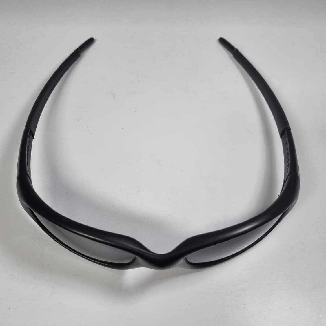 오클리  뉴스트레이트자켓 블랙 새렌즈 상품이미지6