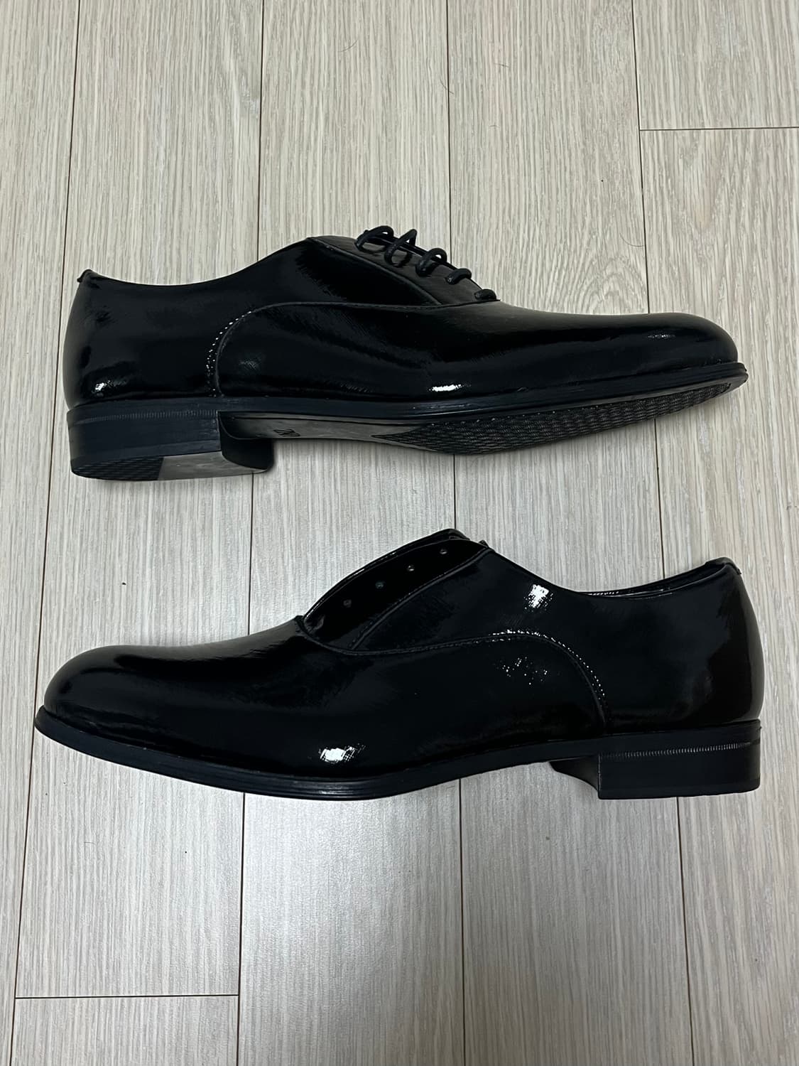 (희소) ZARA 페이던트 레더 킬 쉐입 토 구두 상품이미지3