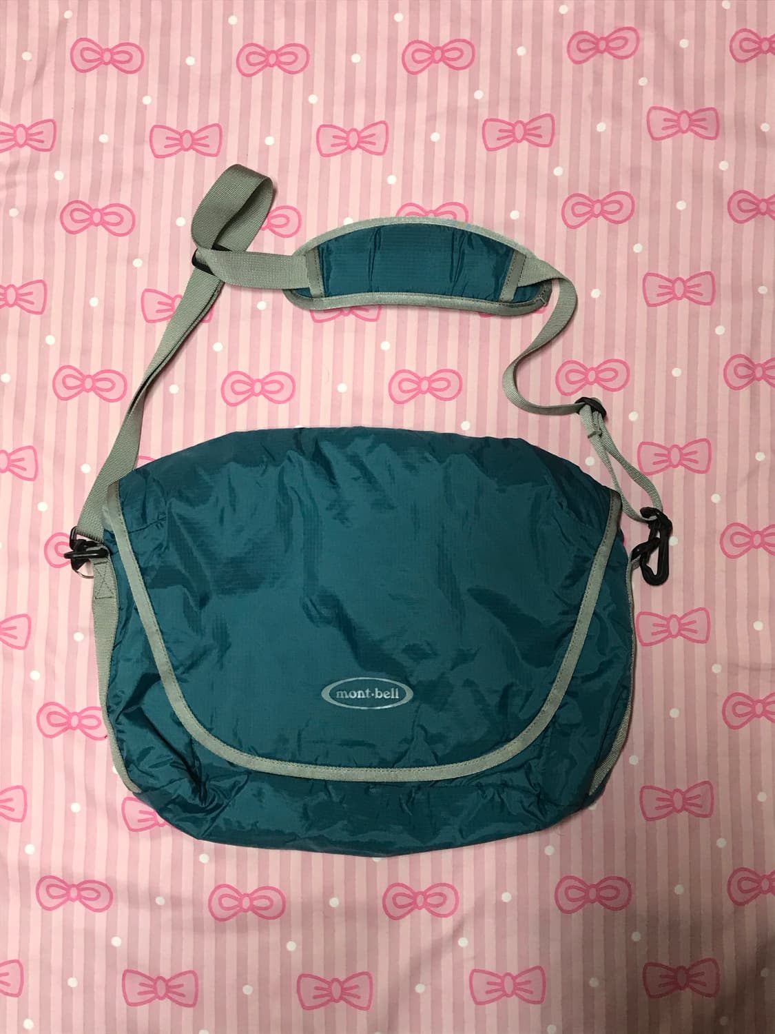 몽벨 청록 크로스백 상품이미지1