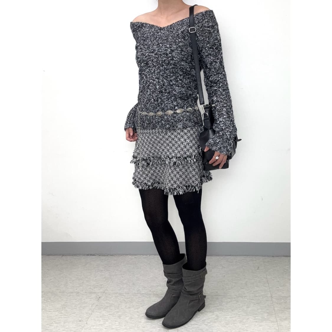 빈티지 차콜 오프숄더 니트 상품이미지2