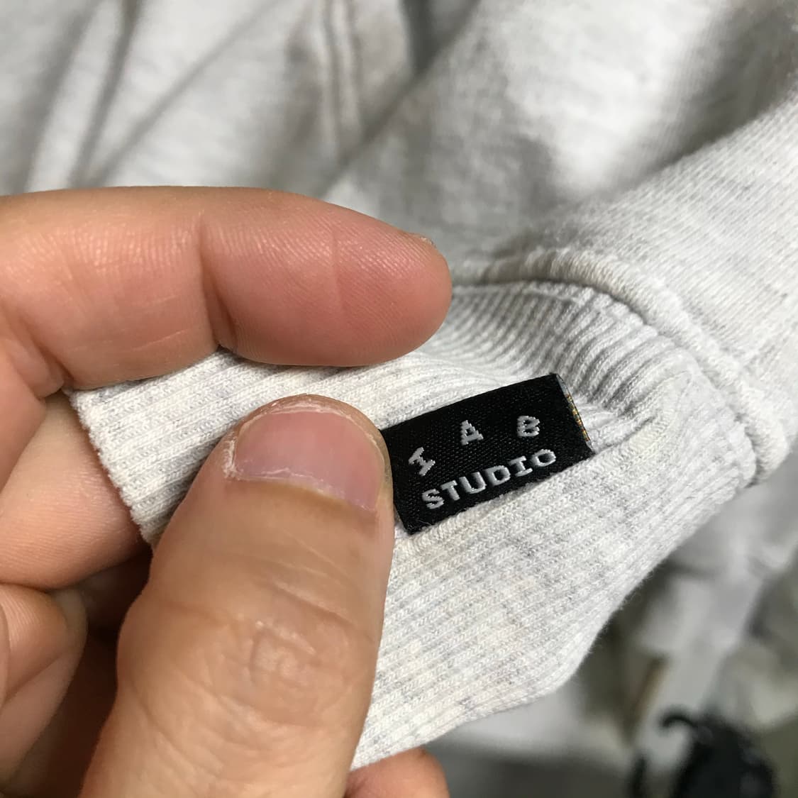 아이앱스튜디오 빅로고 그레이회색 후드티 상품이미지5