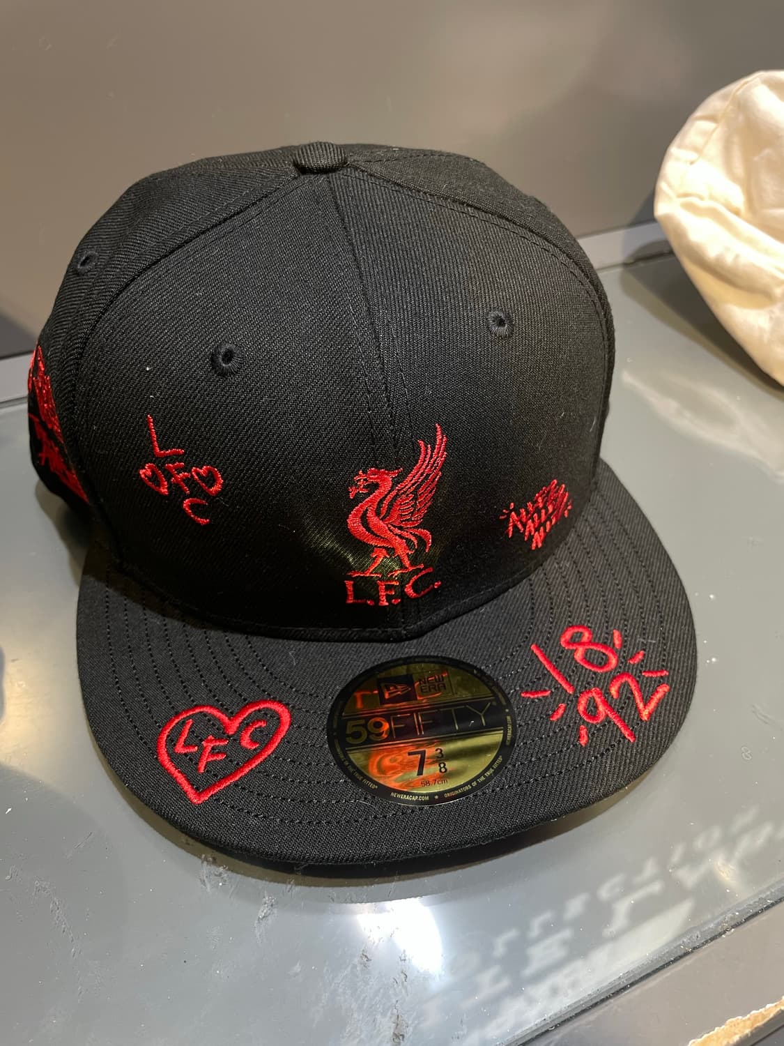 뉴에라 리버풀 스크리블 59피프티 캡 상품이미지2