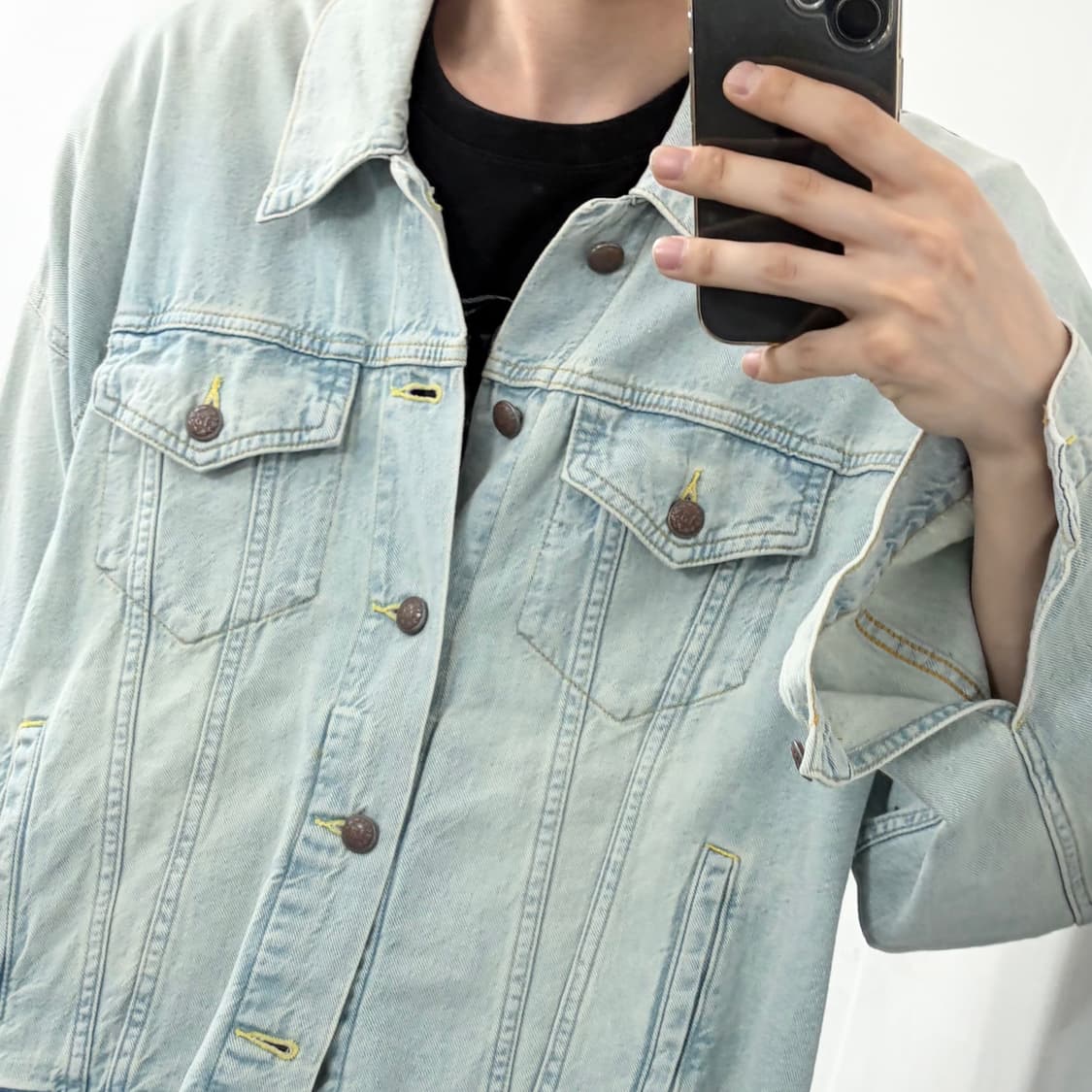 (새상품) R13 24SS 컷아웃 데님 트러커 자켓 상품이미지4