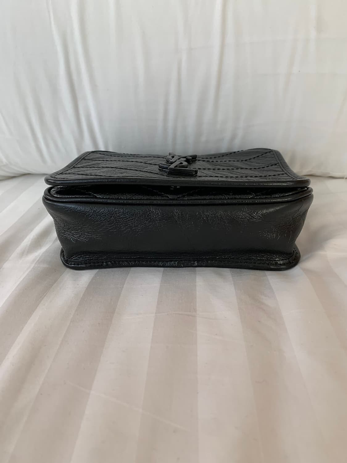 입생로랑 니키 체인 월렛백 상품이미지7