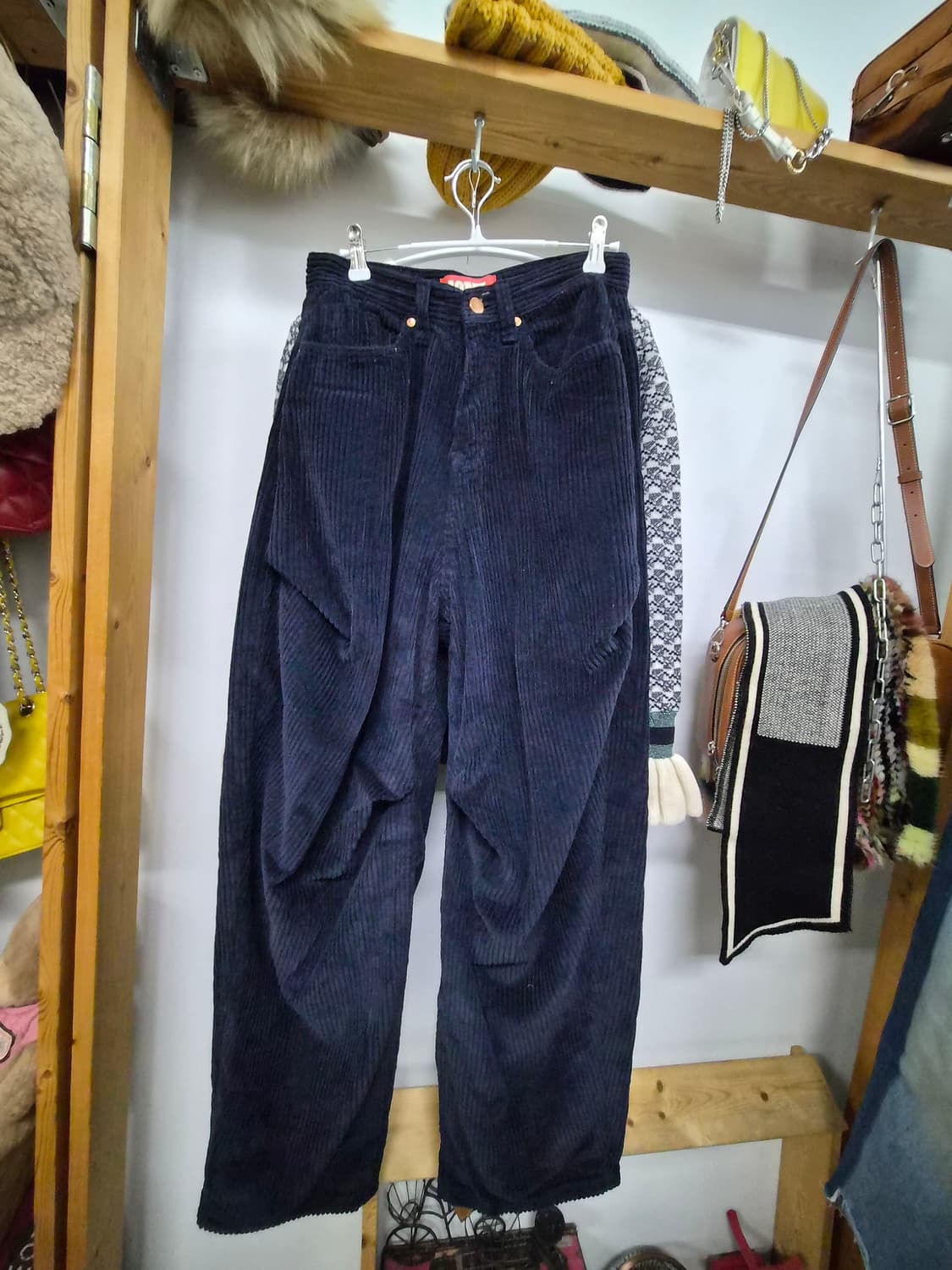 듀엘 울 라운드니트. 론 입체와이드 코듀로이 상품이미지7